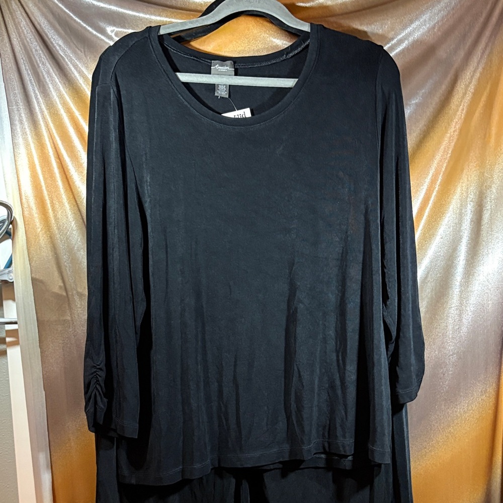 Chicos travelers no‎ wrinkle black top and skirt set Black Long-Sleeve. E2